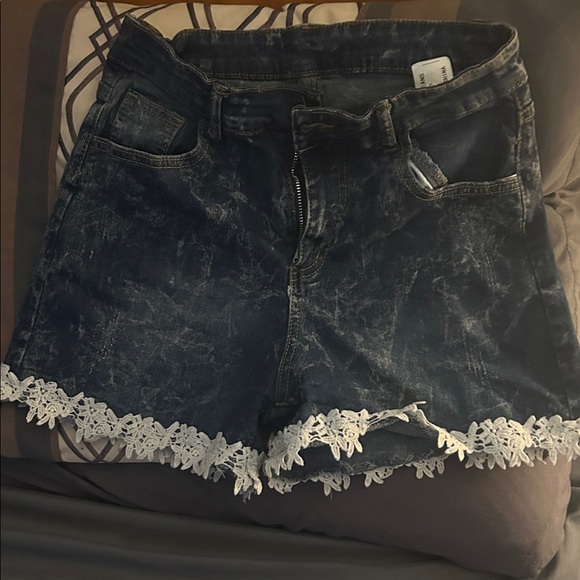 Jessica Jeans Denim Lace Trim Women's Shorts Acid Wash size L - Picture 1 of 3